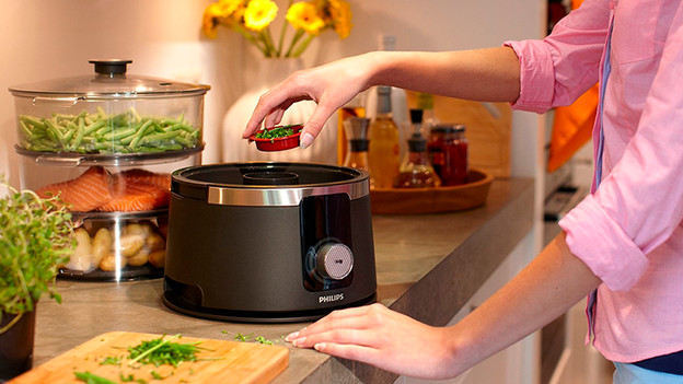 stoompan met groente, vis, aardappel