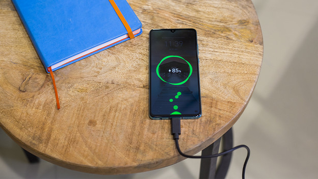 Snellaadprotocol Huawei SuperCharge, OnePlus Warpcharge, OPPO Super VOOC Flash Charge