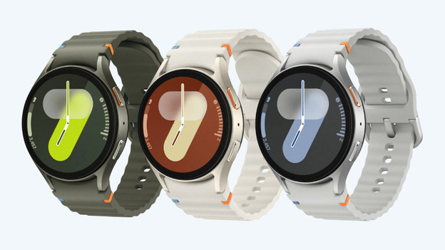 Watch 7: watch case with orange accents