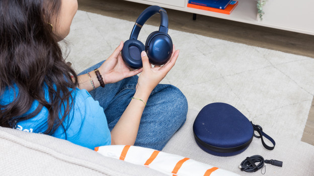 Design JBL Tour One M3