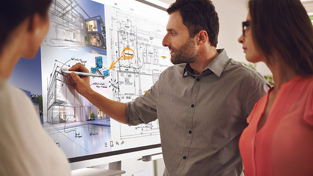 Public display: optional touchscreen