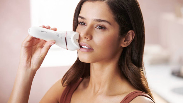 Bovenlip ontharen met ladyshave