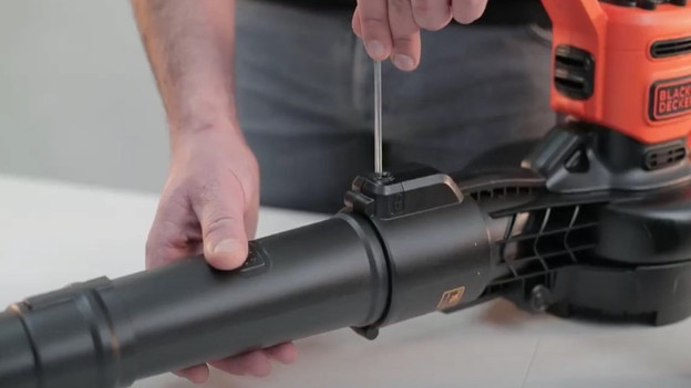 Blaaspijp verwisselen bladblazer