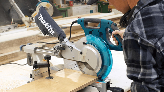 Radial arm saw