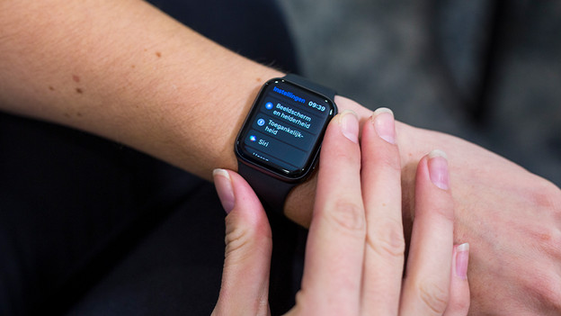 Apple Watch Siri instellen