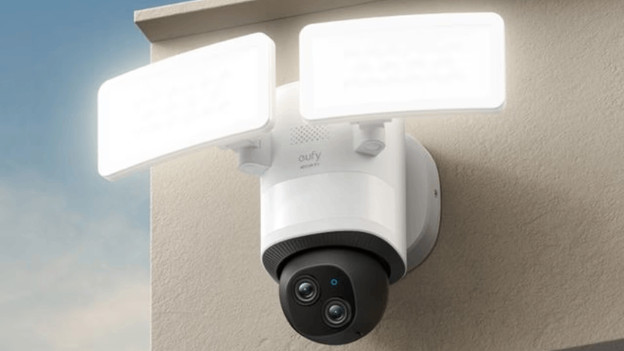 Floodlight camera's
