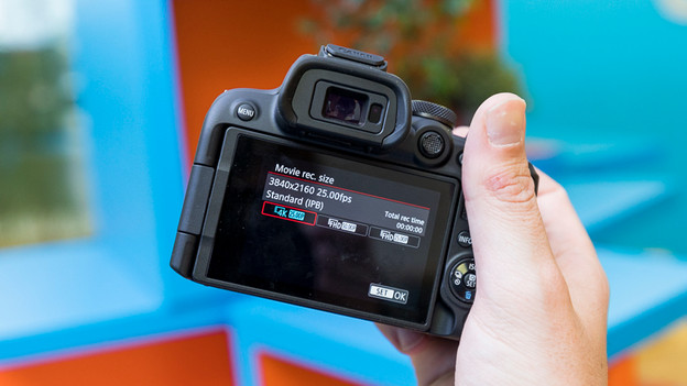 Canon EOS R10: filmen in 4K, 60p met 64 procent crop