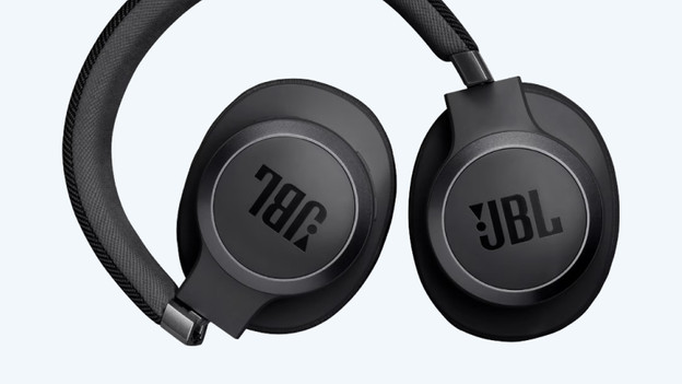 JBL Live 770NC: smart controls, but heavy