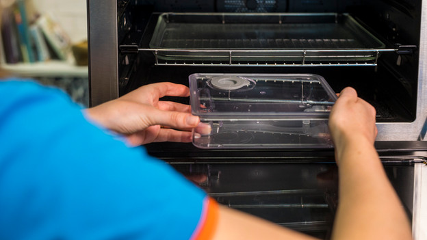 combi-stoomoven met deur open