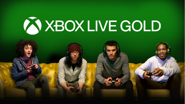 Xbox gamers on a couch