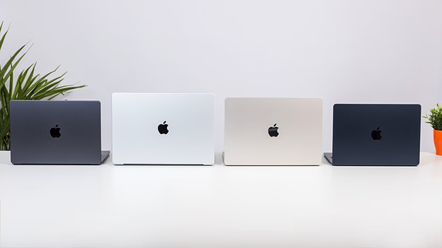 How do you choose the size of an Apple MacBook?