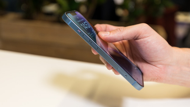 Zijkanten van mat roestvrij staal