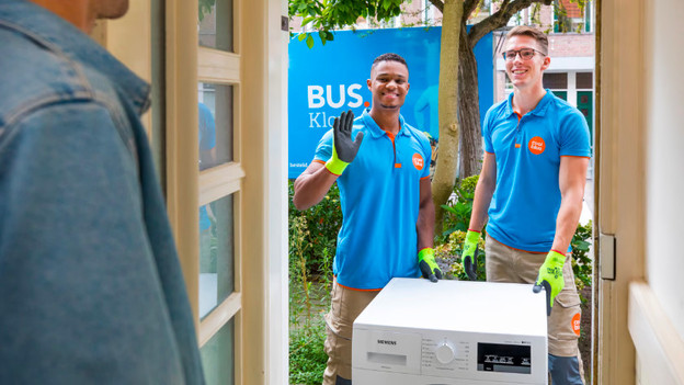 Coolbluers with a washing machine