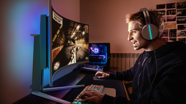 Philips EVNIA monitor meeslepende games