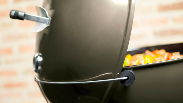 Barbecue with open lid