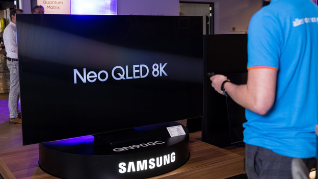 First impression QN900C