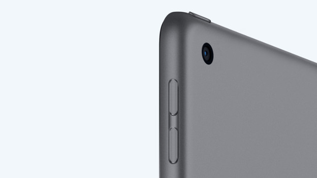 iPad (2021): 8-megapixel wide-angle, 12-megapixel selfie camera