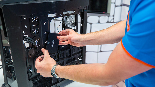 Install 2.5-inch SSD in desktop