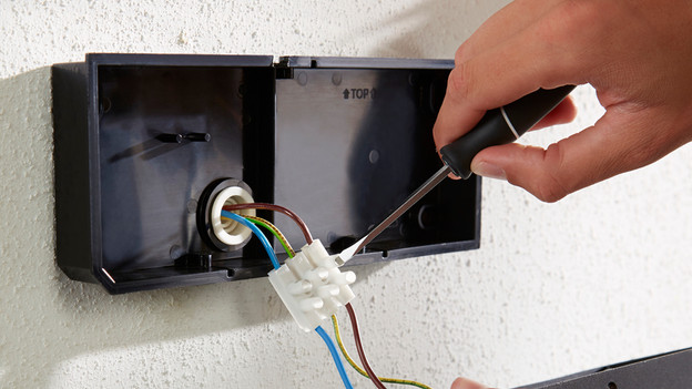 Step 3: connect the cables with a terminal block