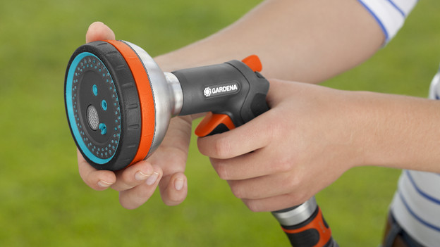 Which accessories do you need with your GARDENA garden hose?