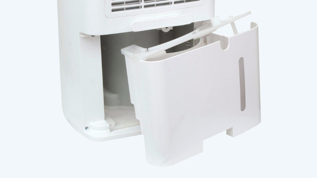 Step 1: clean the water tank