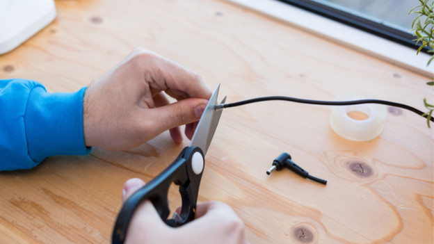 Step 2: remove the cable jacket