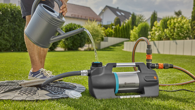 Choose GARDENA garden pump