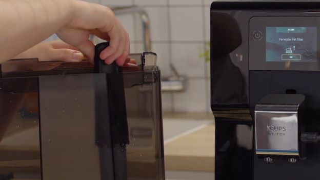 Install the water filter