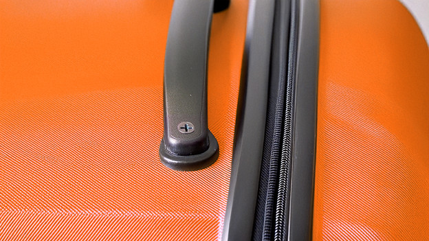 Koffer schroeven controleren