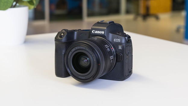 EOS R: 30.2 megapixel sensor 