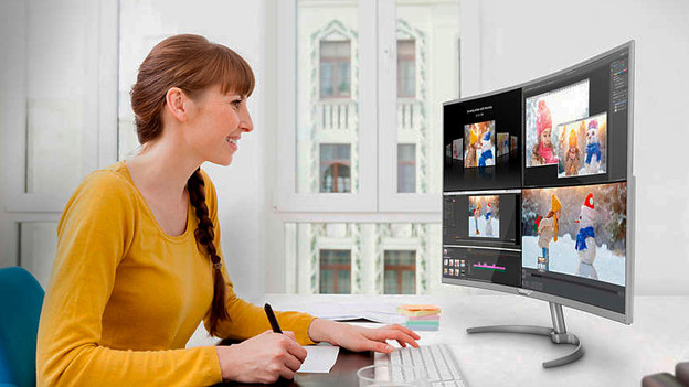 Curved monitor top view