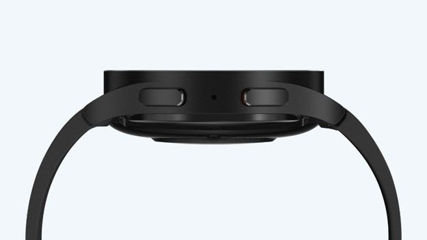 Watch5 Pro: larger and heavier