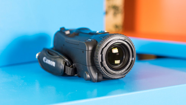 XA70: 990 gram zonder accessoires