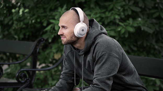 noise cancelling gaming headset steelseries