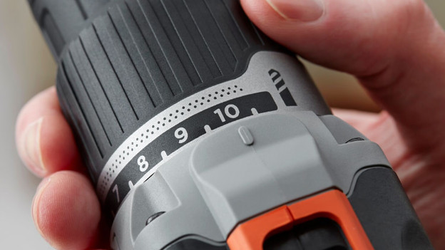 Boren in metaal toerental