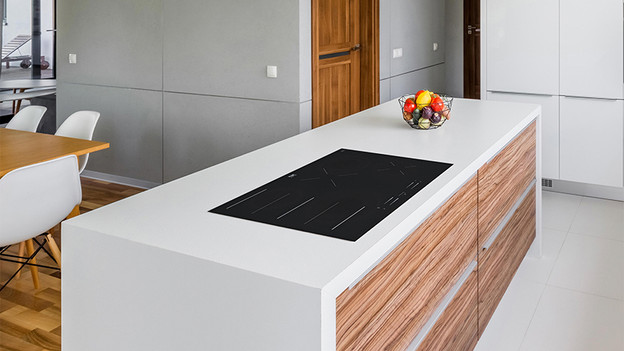 Electric cooktop in a kitchen island
