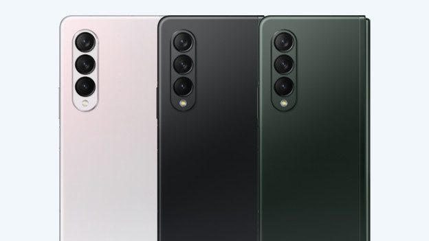 Fold 3: 4400mAh, charge on 25W