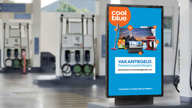 Public display: 12 to 24 burning hours per day