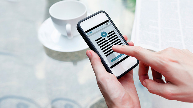 Smart door lock replaces key safe