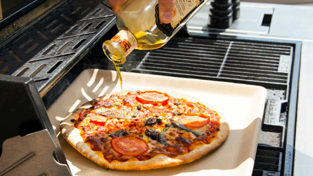 Pizza's en brood bakken