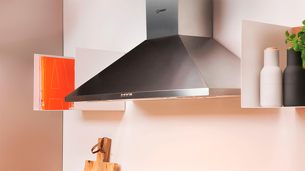 Standard wall-mounted range hood
