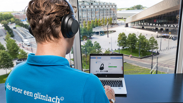 Sony WH-1000XM3: HD Noise-Canceling Processor QN1