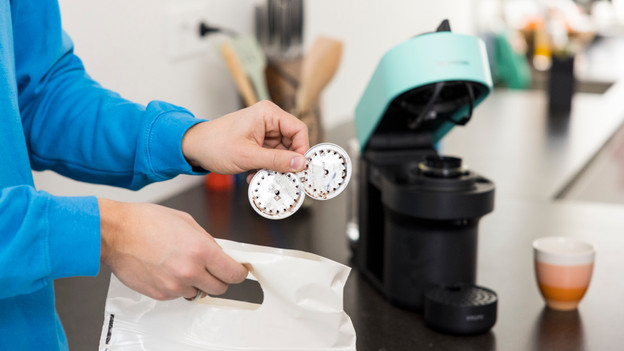 fiets van gerecyclede nespresso cups