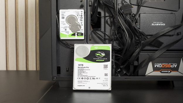 What's an internal HDD?