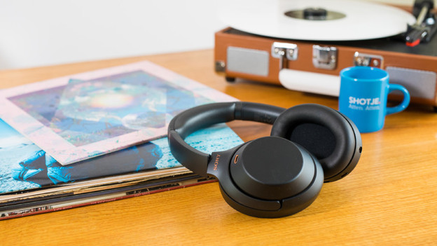 Koptelefoons en oordopjes