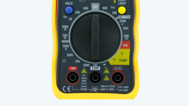Measure Perilex socket using a multimeter