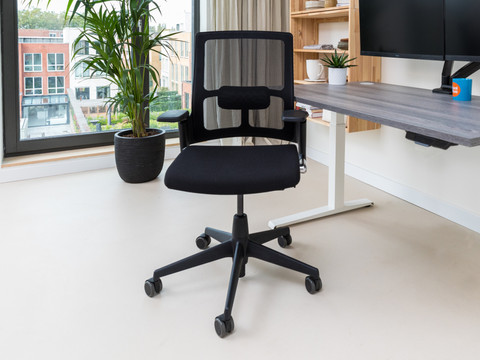 How to buy a desk online chair