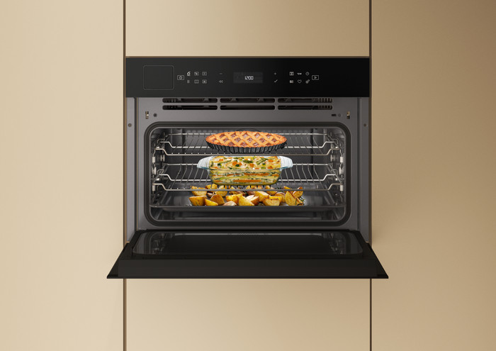 Whirlpool WCT7A9PHTSB product in use