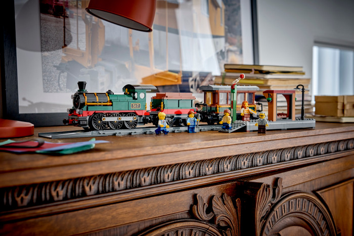 LEGO City Vintage stoomtrein 60511 product in gebruik