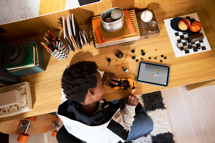 LEGO Speed Champions McLaren W1 77257 product in gebruik